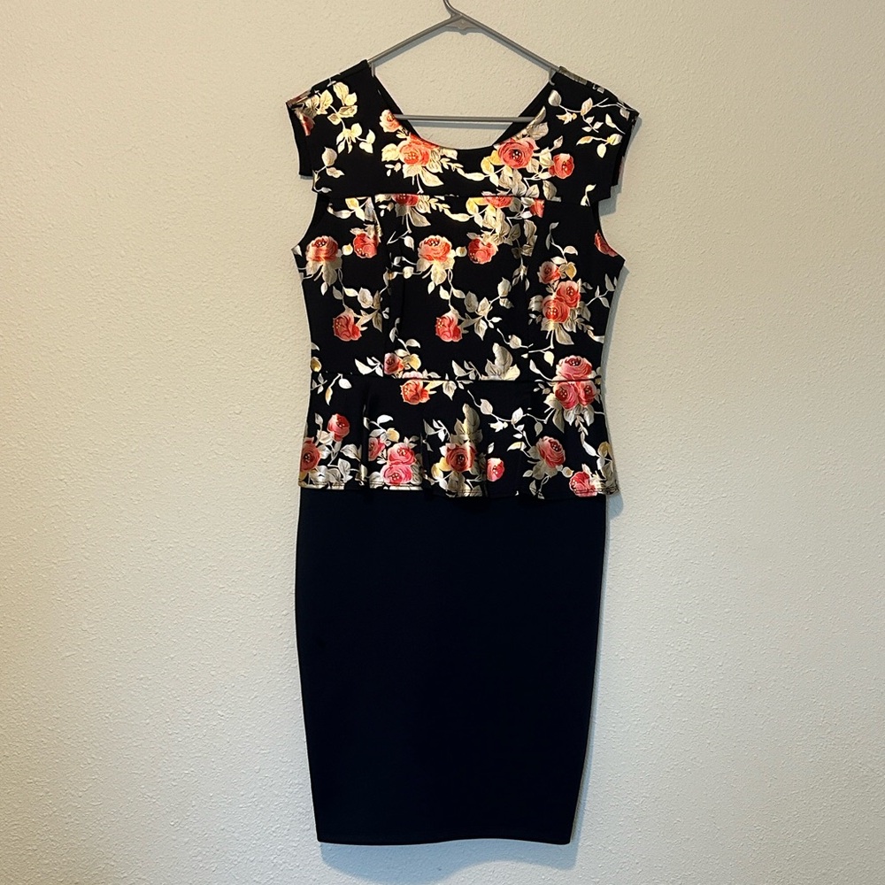 Size 12P. Brand Enfocus Petite. Navy Blue/Pink/Gold Floral. Peplum Style. New!